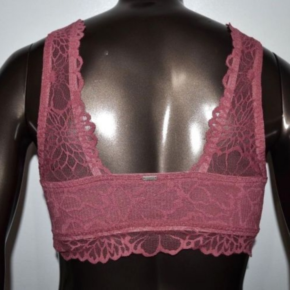 NWT- VS PINK HIGH NECK PADDED BRALETTE- 1 LEFT! - Picture 3 of 3